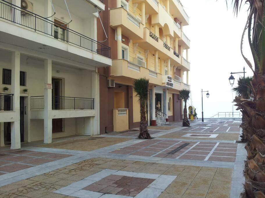 Cozy Seaside Apartment Loutraki Eksteriør billede