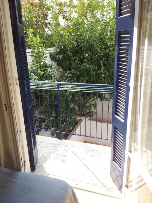Cozy Seaside Apartment Loutraki Eksteriør billede